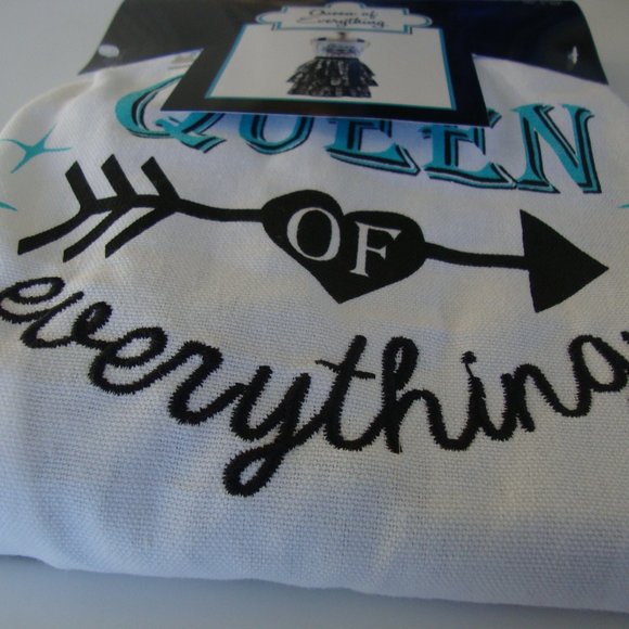 Queen Of Everything Ruffled Kitchen Apron NWT - Picture 5 of 7